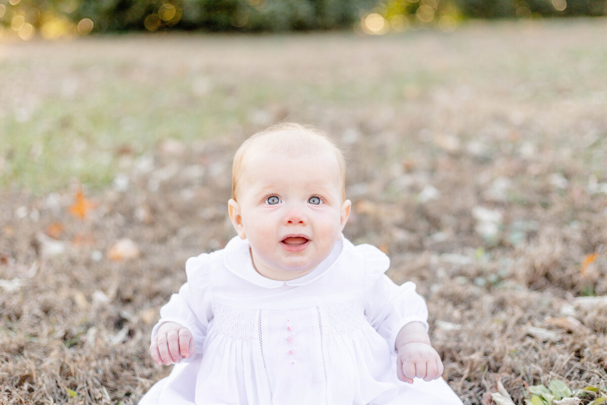 WinterFamilyPhotoSession2023-BabyLaney19