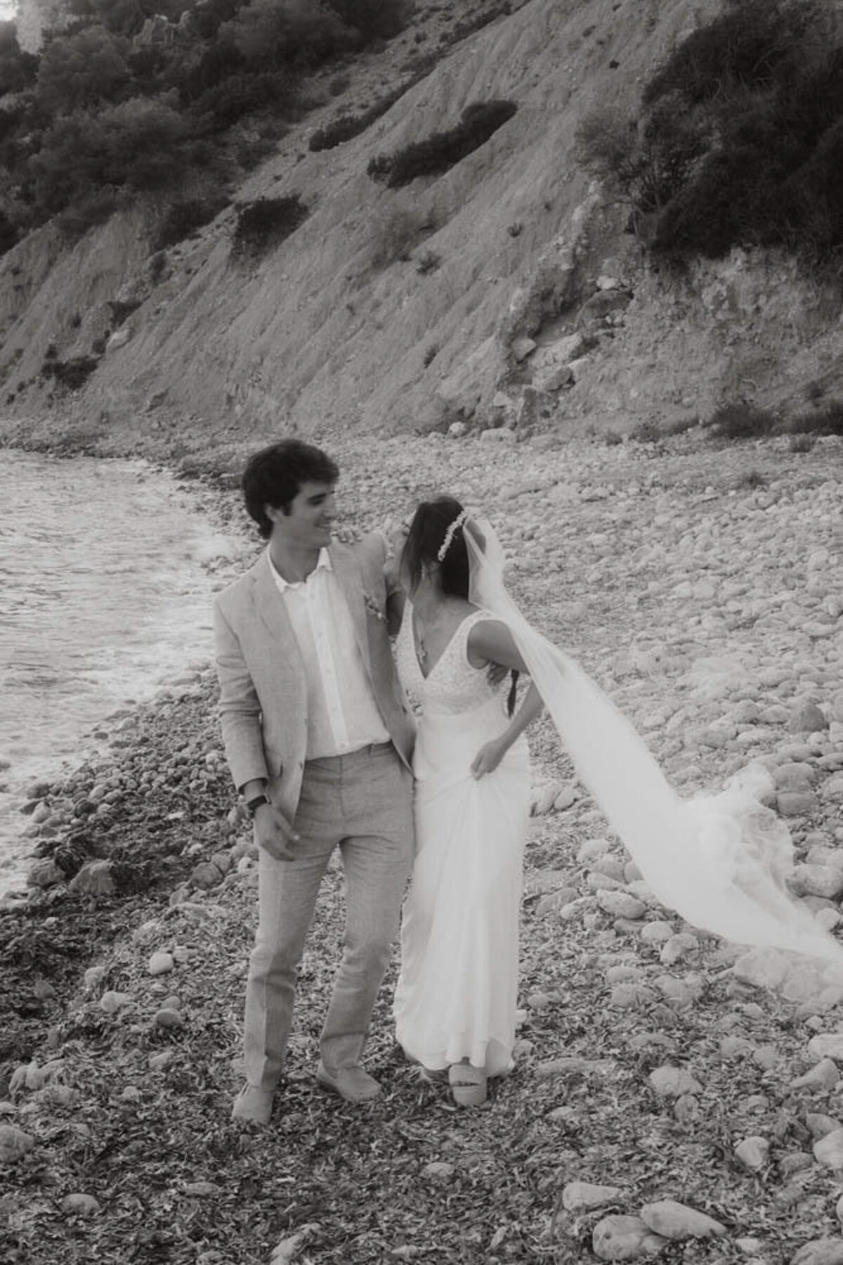Emotional wedding ceremony by Europe-wide photographer on Mediterranean beach