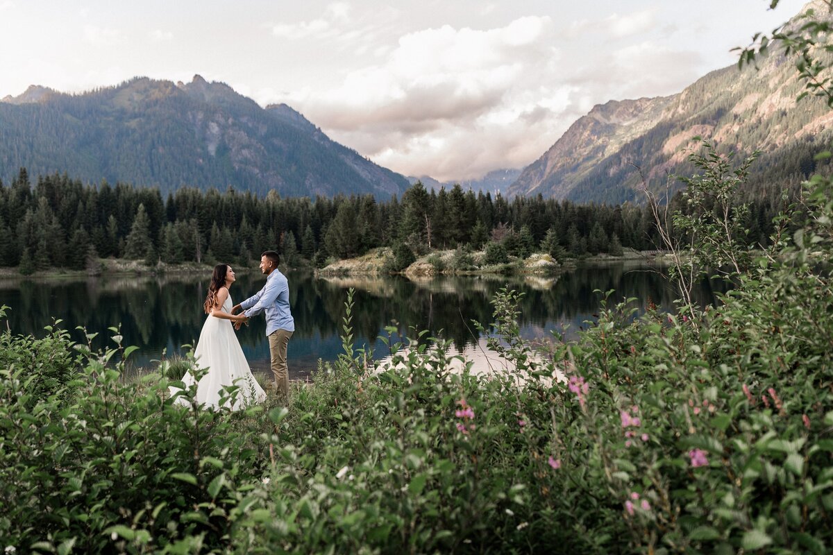 Gold Creek Pond Engagement_Megan Montalvo Photography_0079