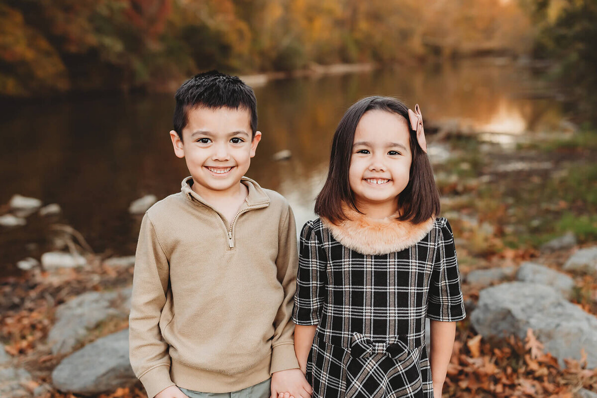 Fall-2024_7282-2_york-fall-family-photographer