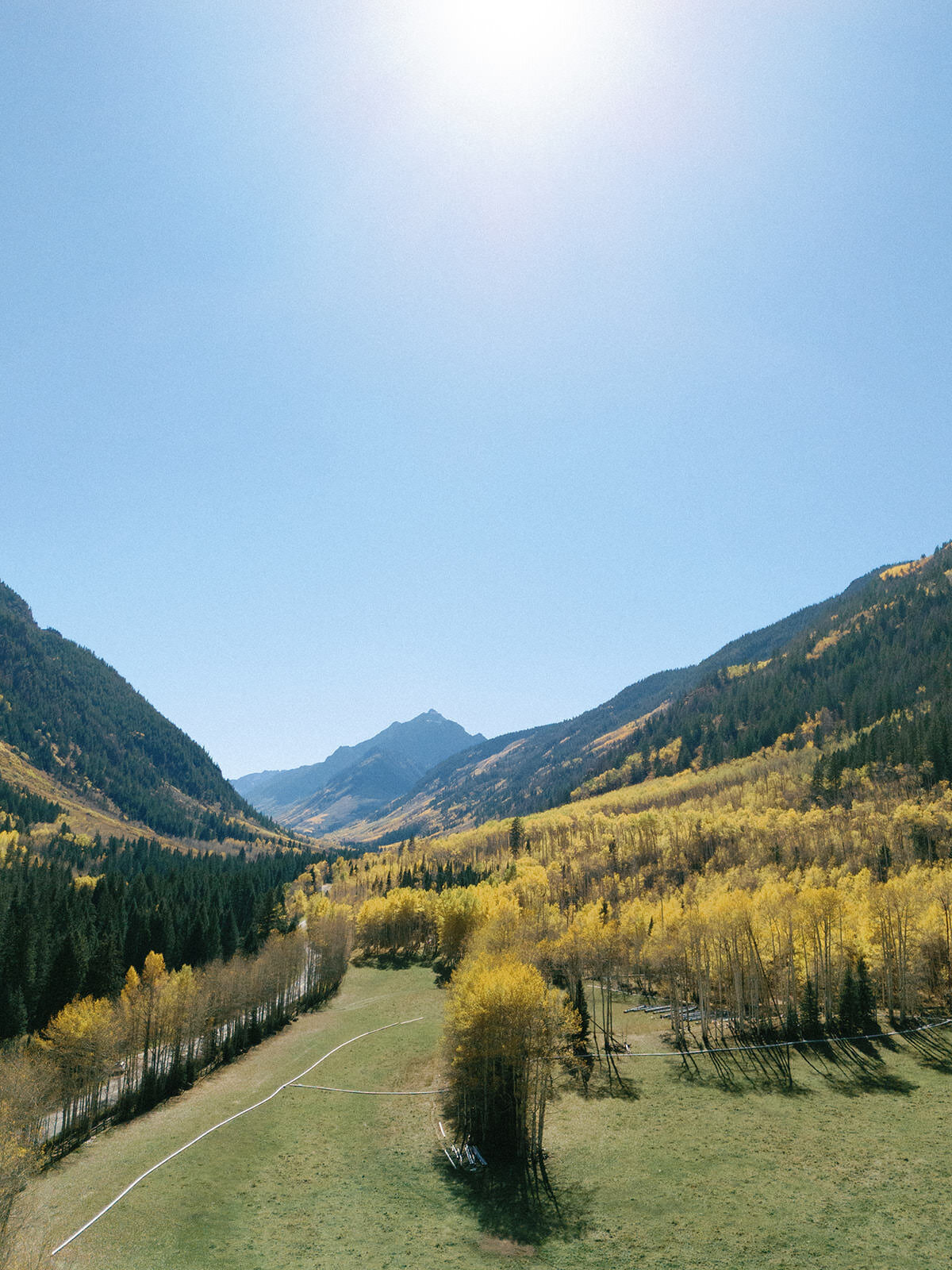 Aspen fall tented wedding at t lazy 7 ranch_RxL-29