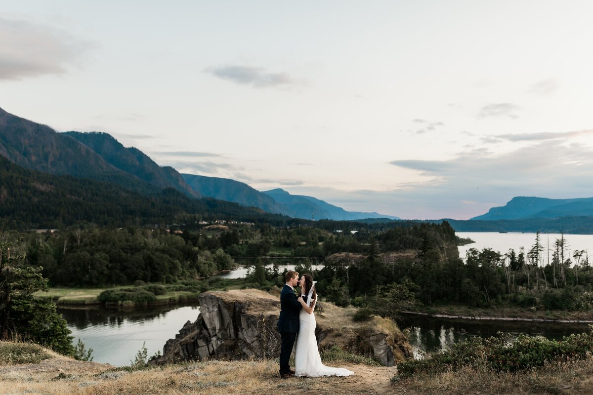 Columbia River Gorge Intimate Elopement-24