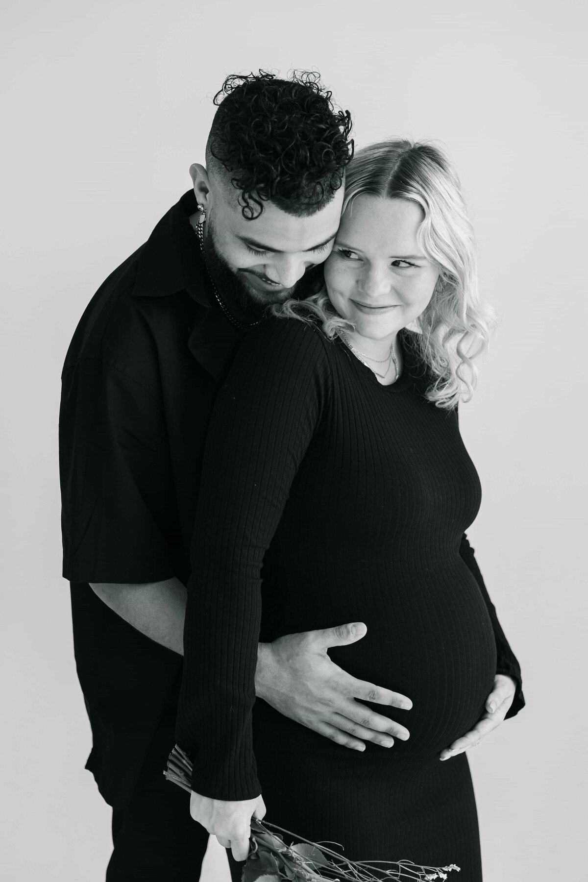 Sophisticated maternity photoshoot at Superb Studio, Houston