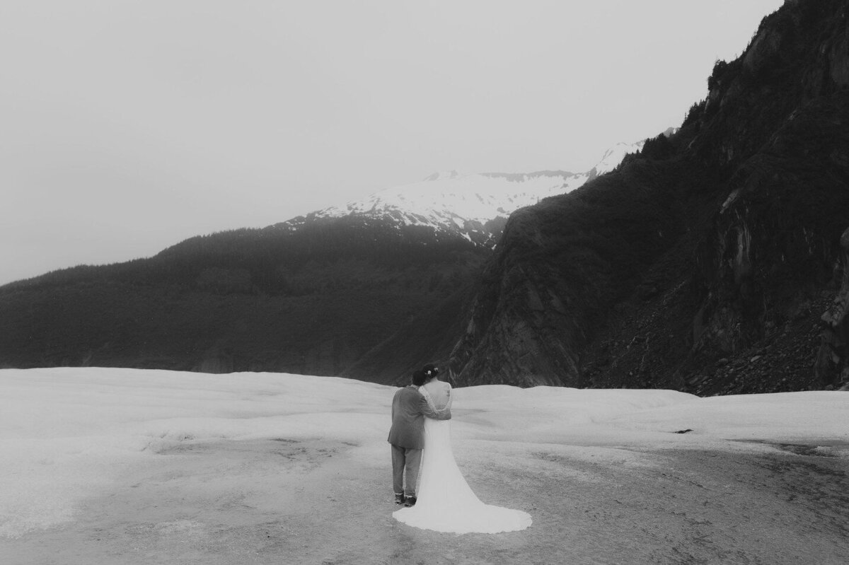 elope-in-minnesota-352