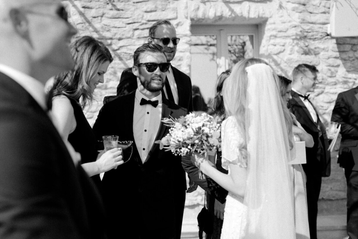 091_Provence_Luxury_Wedding_Photographer (100 von 235)_Provence Luxury Wedding Photographer. A timeless and elegant destination wedding at La Bastide de Gordes captured by luxury wedding photographer Flora and Grace.