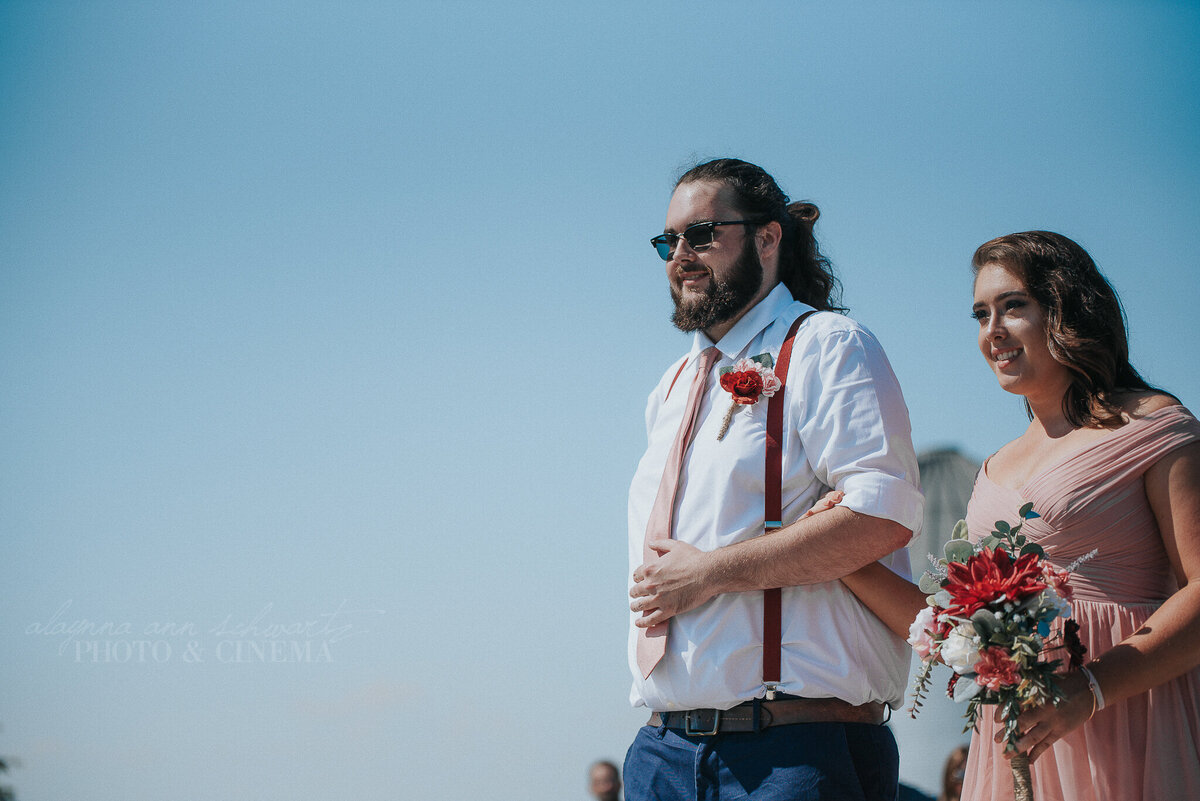 ceremony _ alaynna ann schwartz _ harpors vinyard _ iowa photographer _ playlife photography_0074
