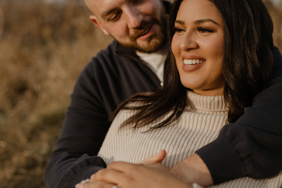 engagement-couple-session-intimate-outdoots-adventurous-scotsdale-farm13