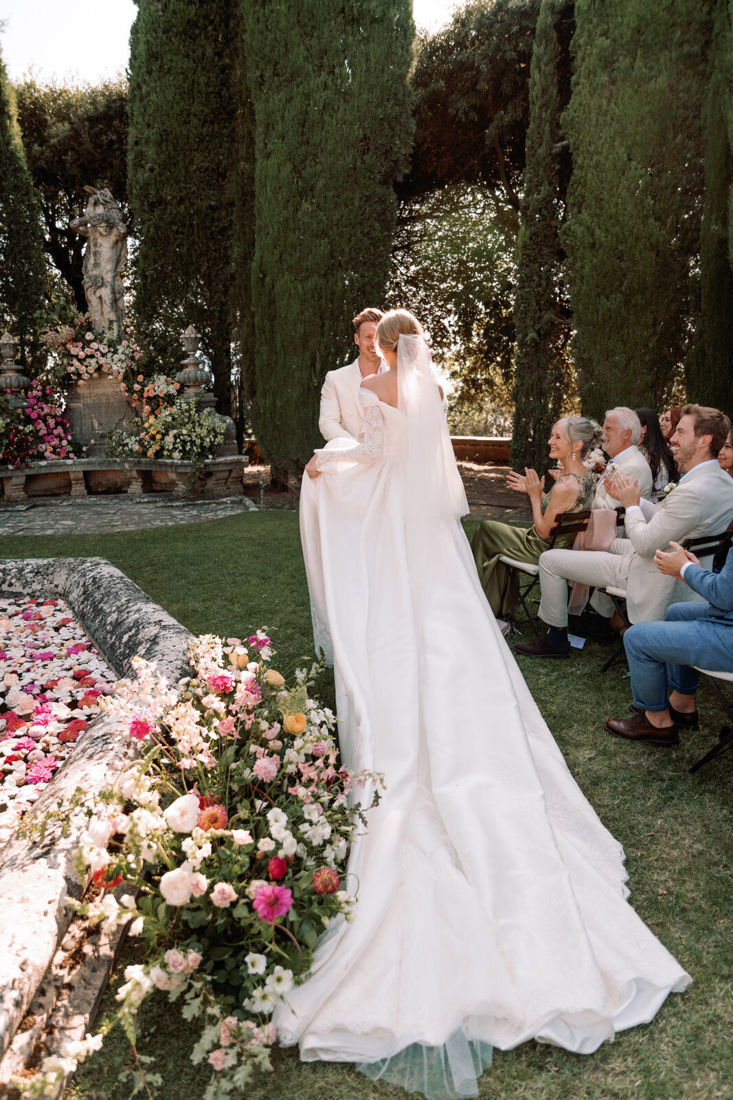 Flora_And_Grace_La_Foce_Tuscany_Editorial_Wedding_Photographer (1 von 1)-9