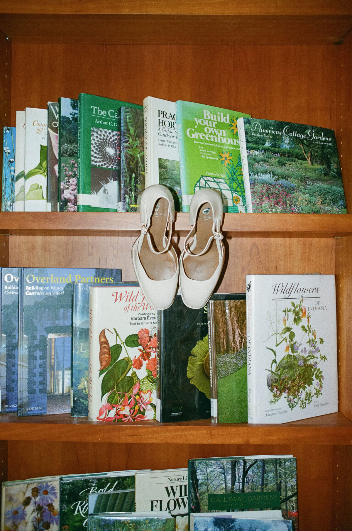 GettingReady_Esme&JacobWeddingPhotos_AustinWeddingPhotographer_HereafterFilms-1