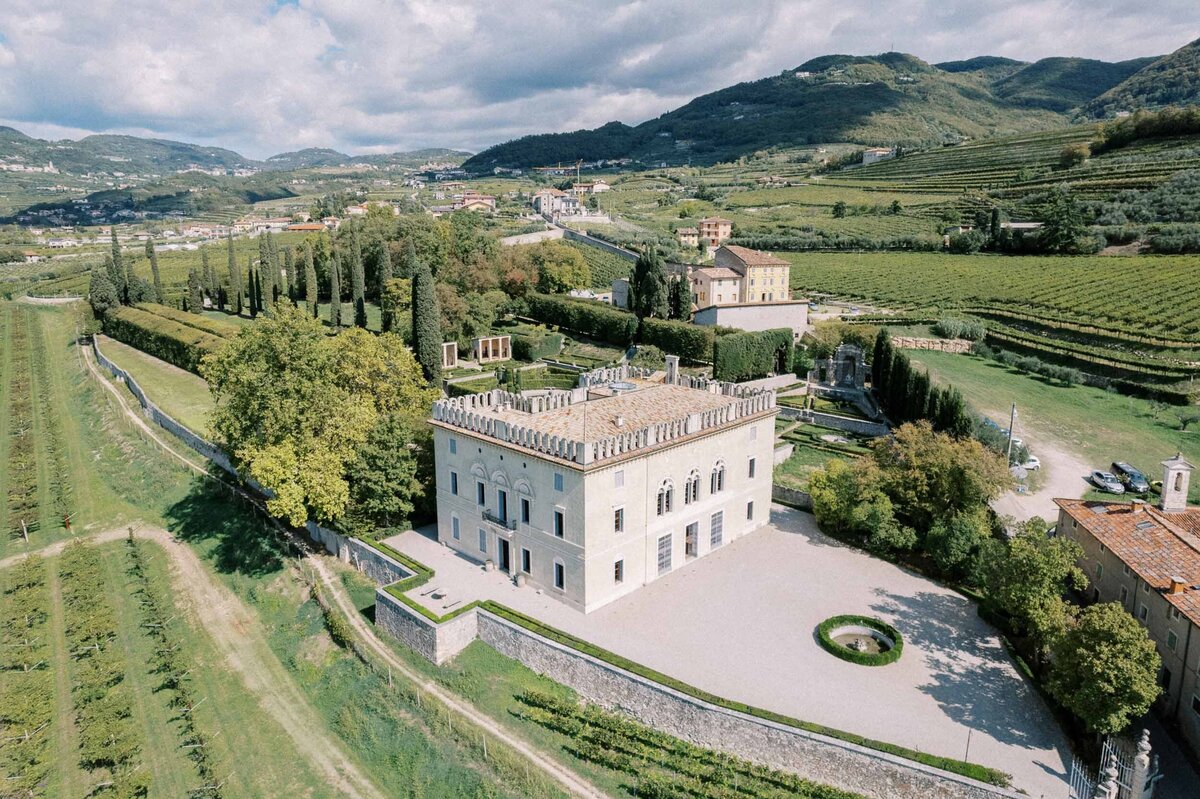 W3-Destination-Wedding-in-Italy-Lauren-and-Tim-2022-09-20-2500px-1010