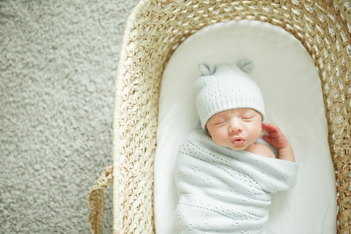 Charlotte In Home Newborn Photography | Deeana Kourtney 62