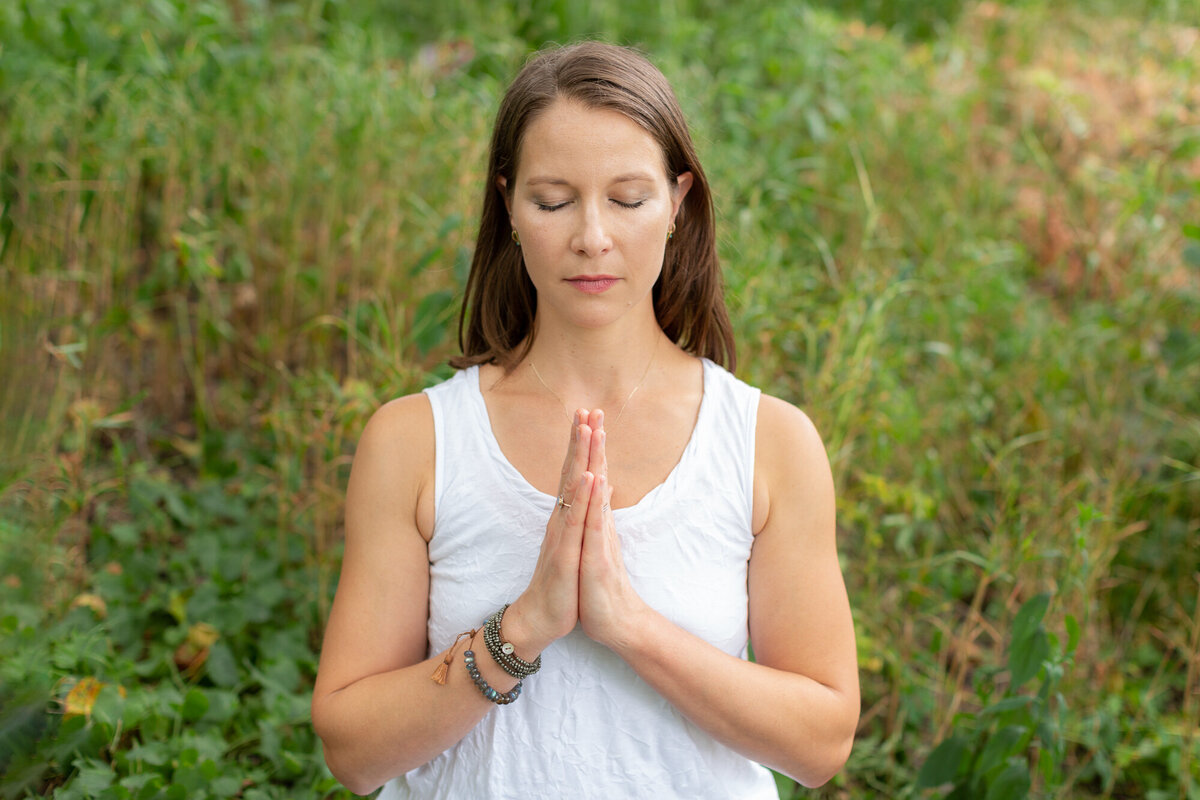 Lindsay-Yoga-Meditation-Teacher-Brand-Photos-Chicago-16