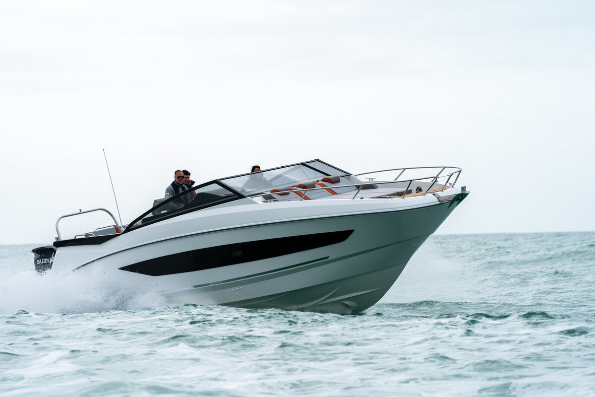 beneteau-flyer-10-exterior-8