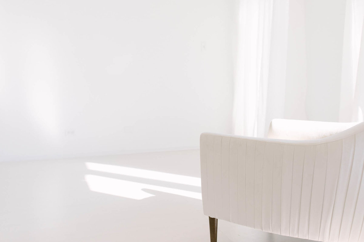 a beautiful white space created by Elle Baker Photography