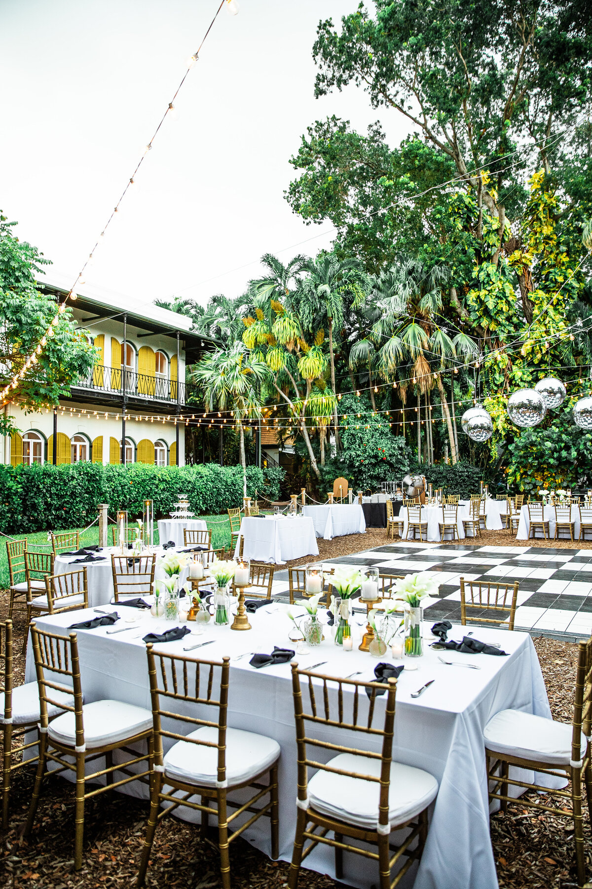 9 hemingway home events - key west wedding planner - florida keys wedding planner - wedding inspo - wedding design - hemingway home - wedding table