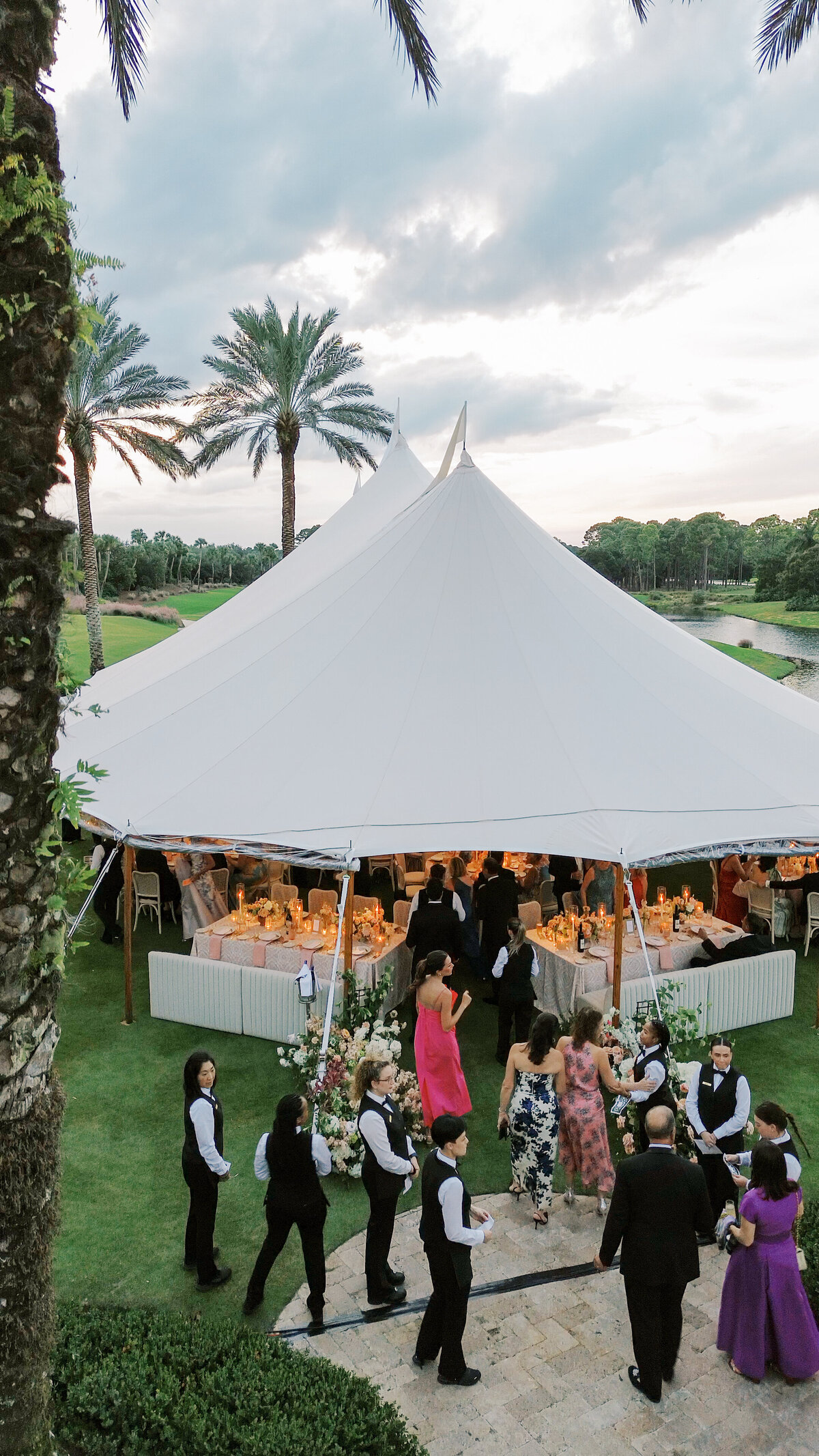 Palm Beach Jupiter Vero Beach wedding planner wedding design wedding coordination Florida wedding full service wedding planner full service wedding management South Florida wedding colorful wedding design partial wedding planner destination wedding vv