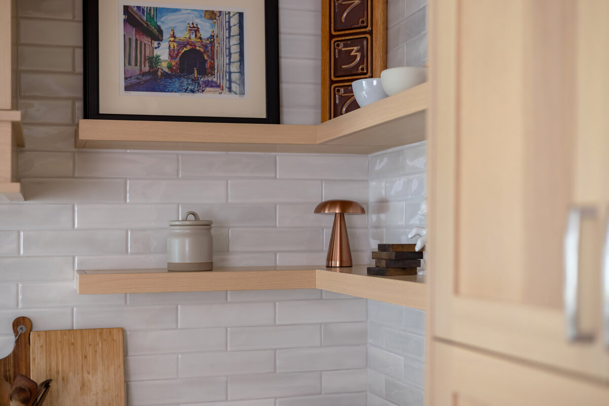 KatCo_Interiors-LakeHouse-Kitchen-21