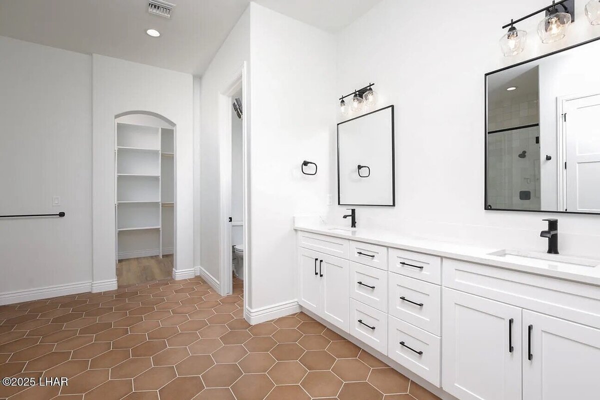 Frize Homestead Co Home and Office Interior Design and Organization — Pennant Lane Project Photo 9