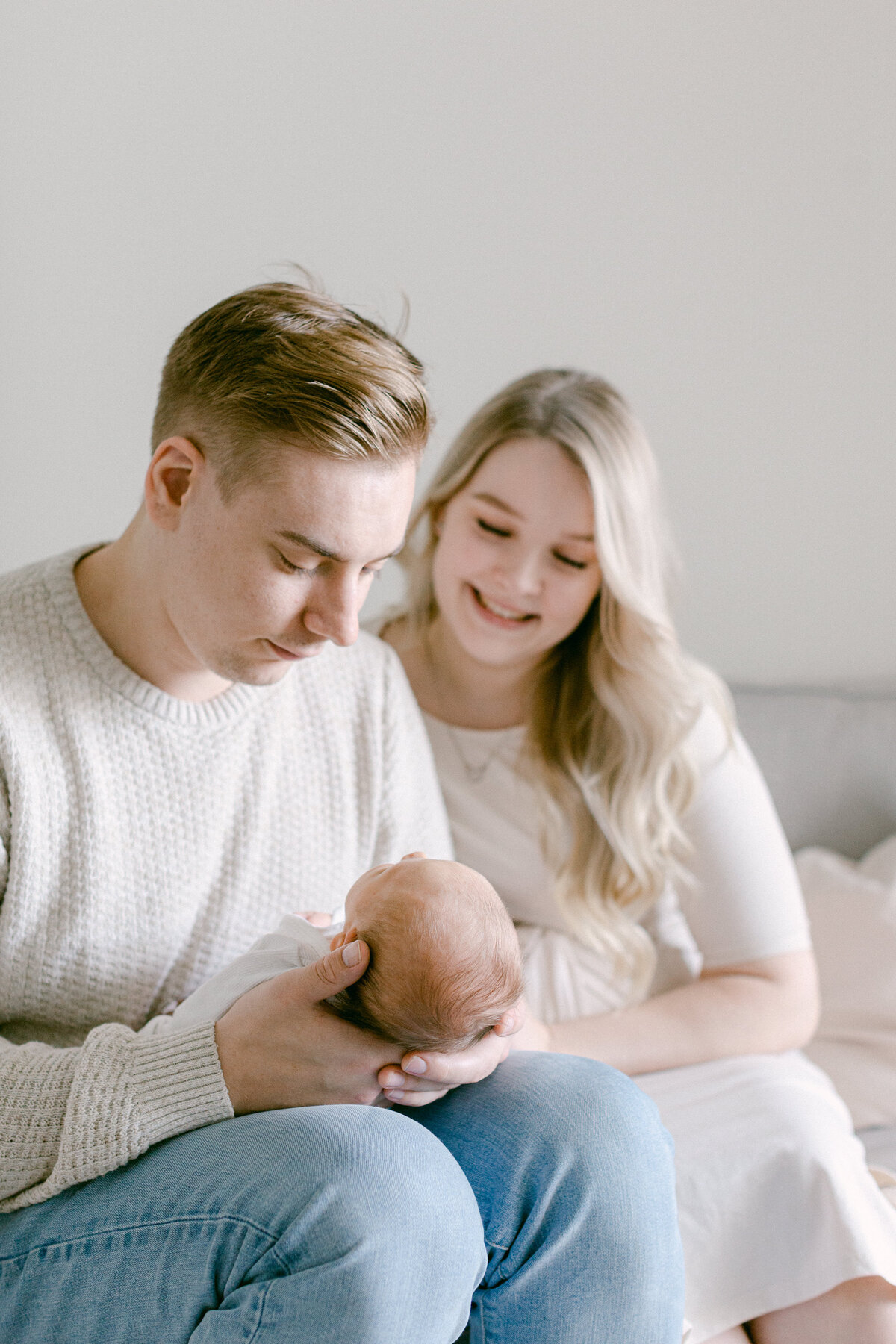Jenni-Tuominen-photography-lifestyle-perhekuvaus-vastasyntyneenkuvaus-tampere12