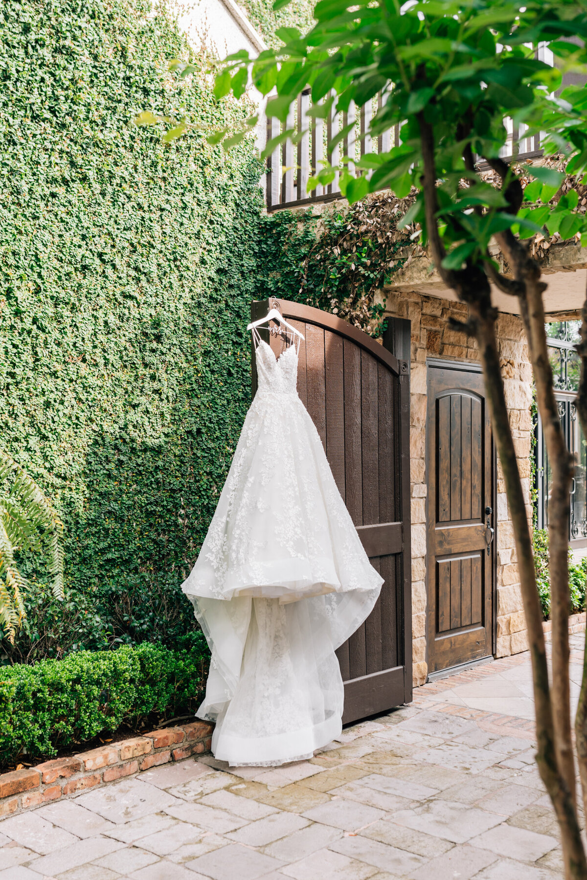 Bell Tower on 34th Wedding Houston Photographer @mv_xoxo (16)