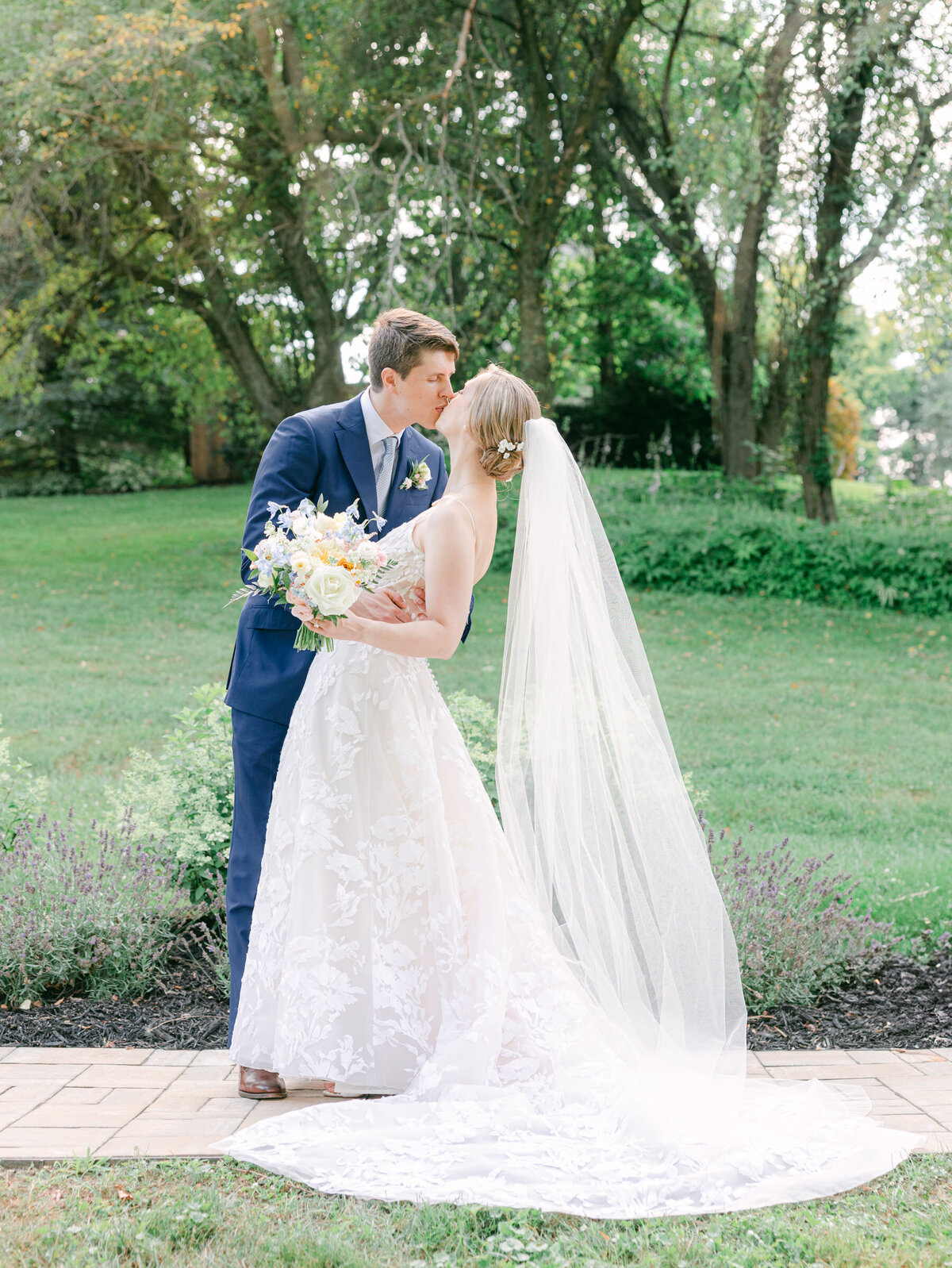 Pittsburgh-wedding-photography-Willowbrook-Weddings-Burgh-Brides-lgbtq-atp-light-and-airy-photograper-105