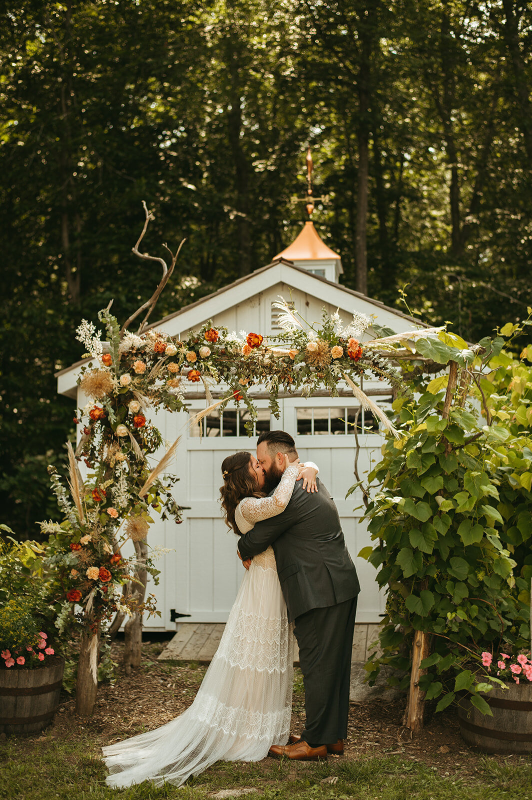 farmhouse-wedding-ct-wedding-planner-nightingale-wedding-and-events-20