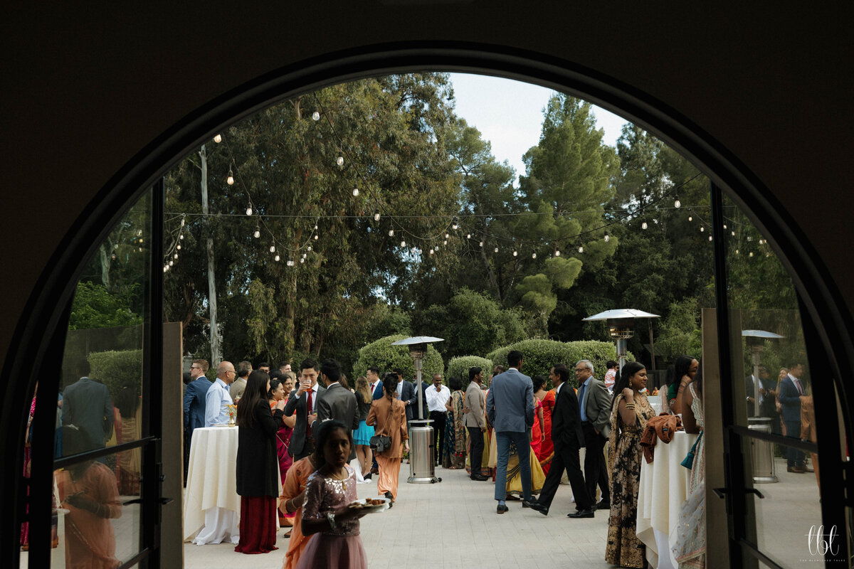 FayeFernCreative-CalamigosRanch-Wedding-Pavilion-CocktailHour-AM-27