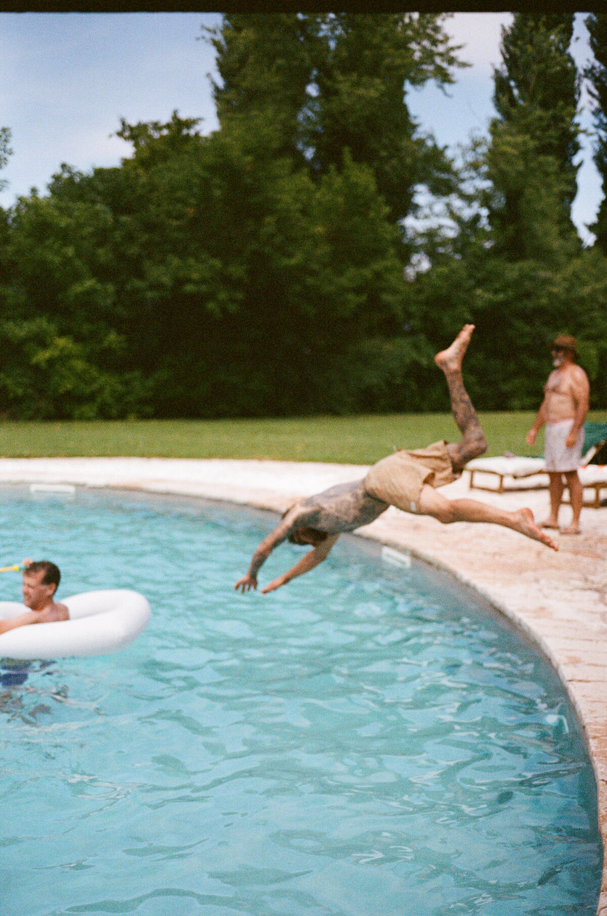 adorlee-weddings-1428-Emily-and-Jake-pool-party-analogue