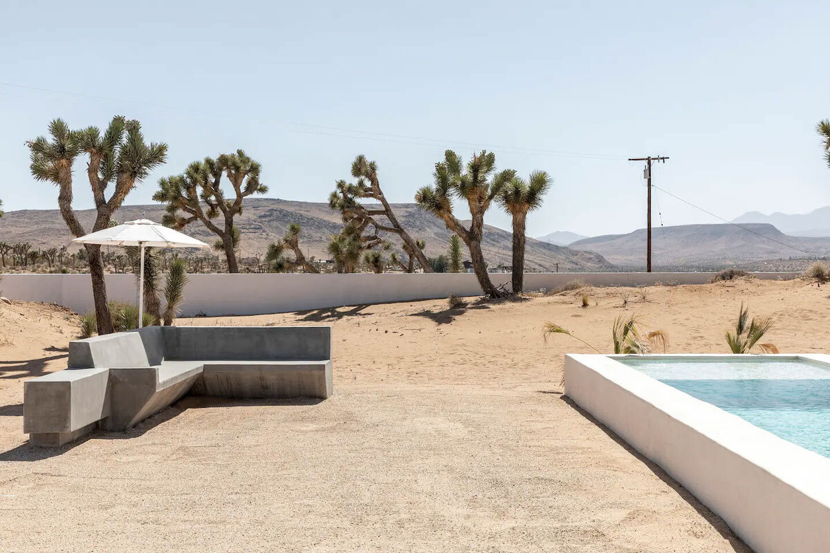 le-chacuel-airbnb-relaxing-pool