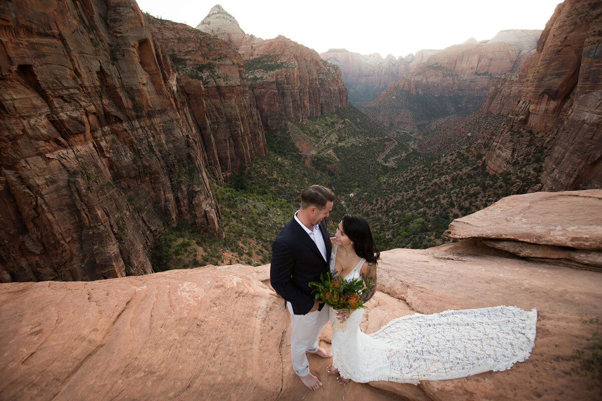 zion-national-park-elopement-wedding-photographer-14