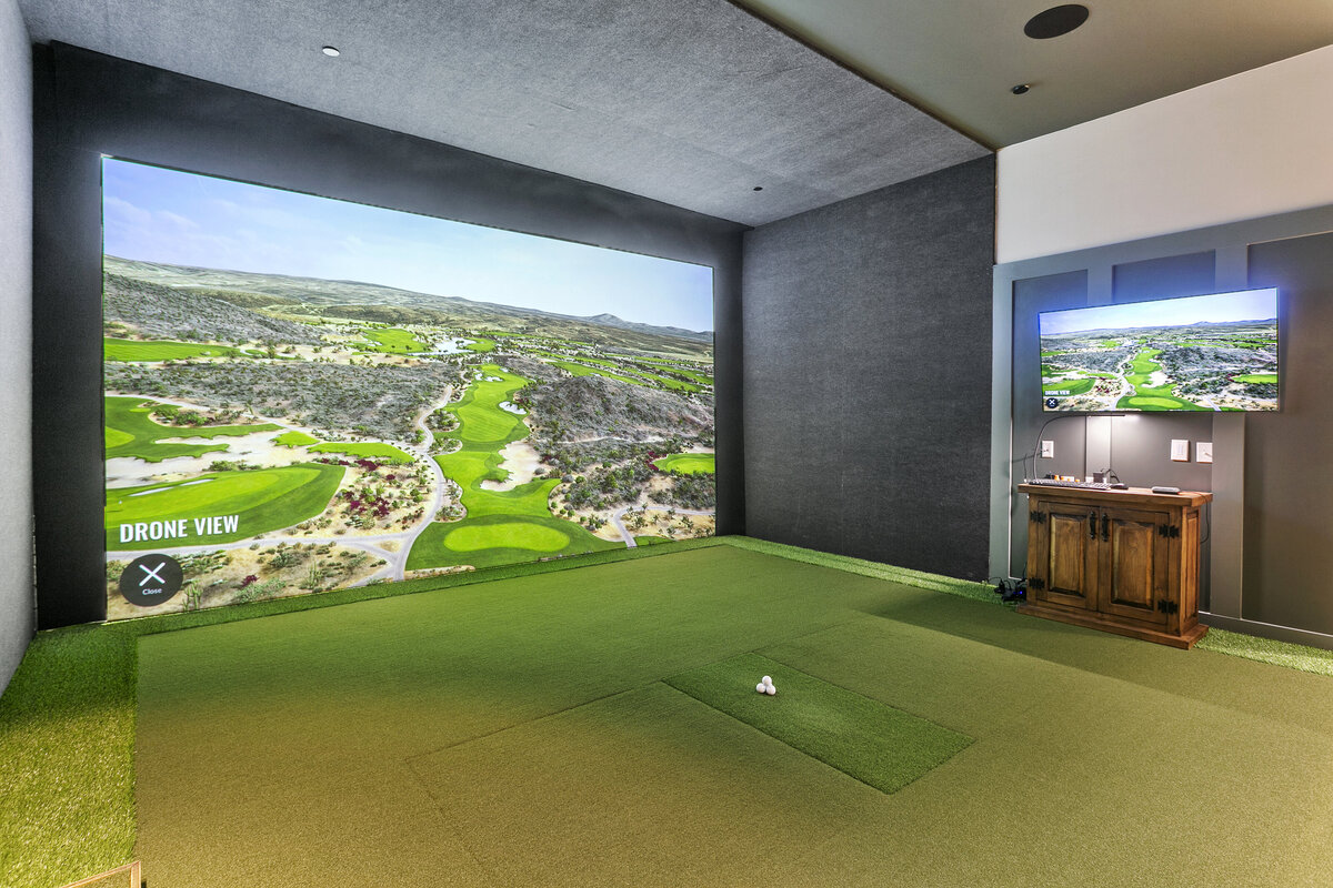 Powered by Trackman. Come golf indoors at TeeBox in Arizona.