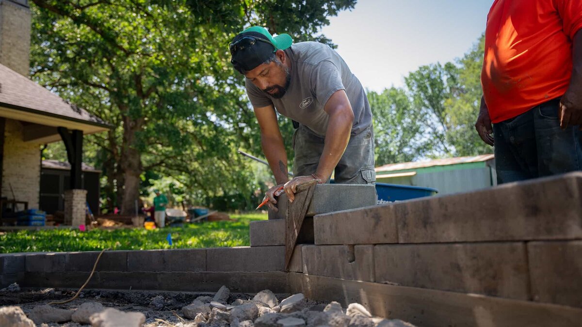 paver-wall-installation-westlake-tx