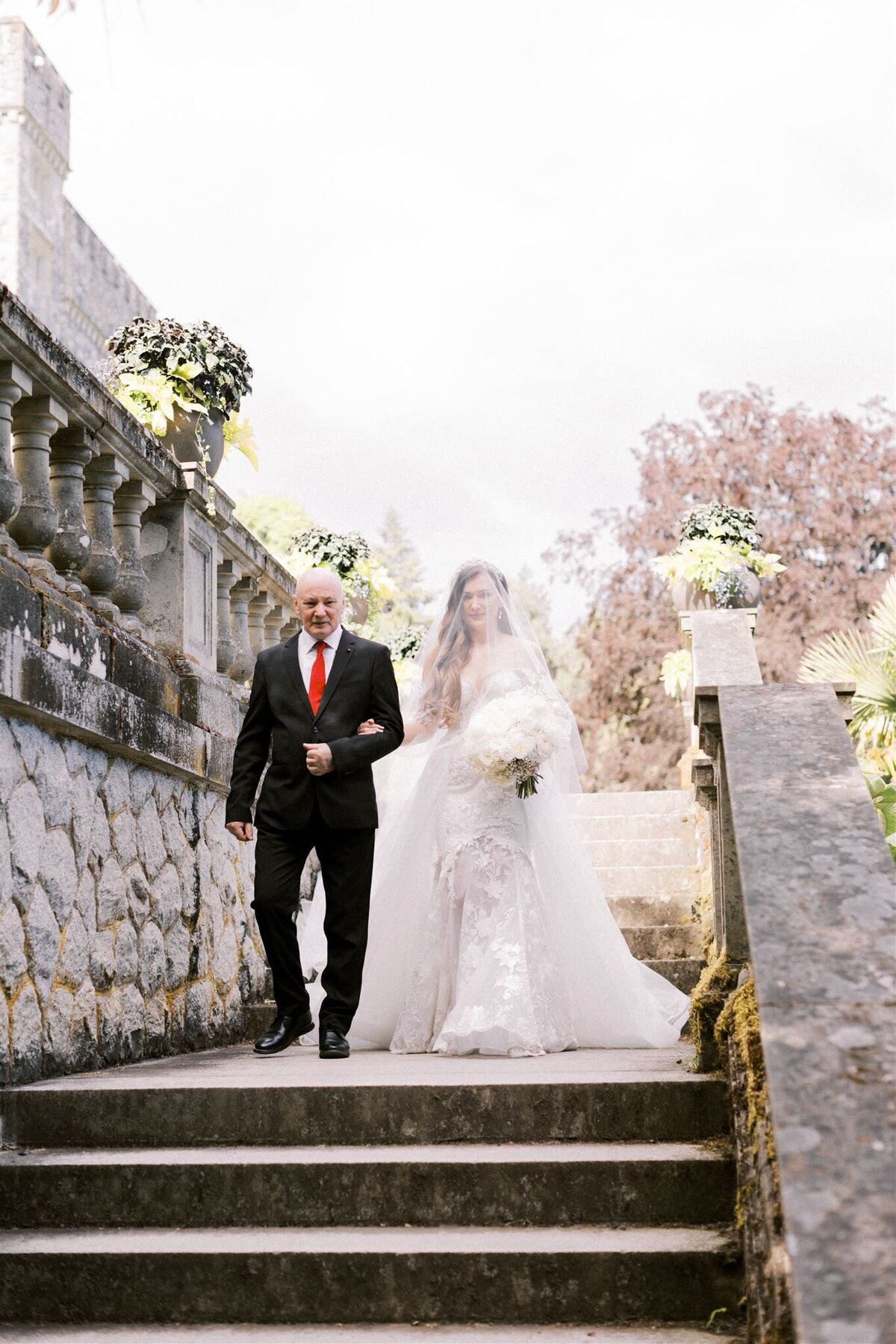 calgary_wedding_photographers_nicole_sarah_hatley_castle_victoria_AV-368_websize