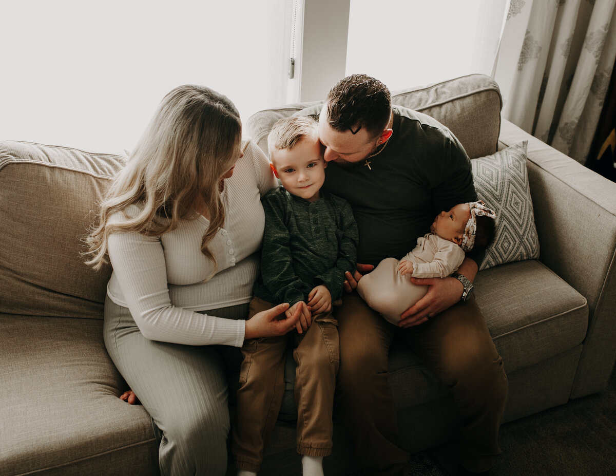 brighton-michigan-senior-photographer-anadalai-photography