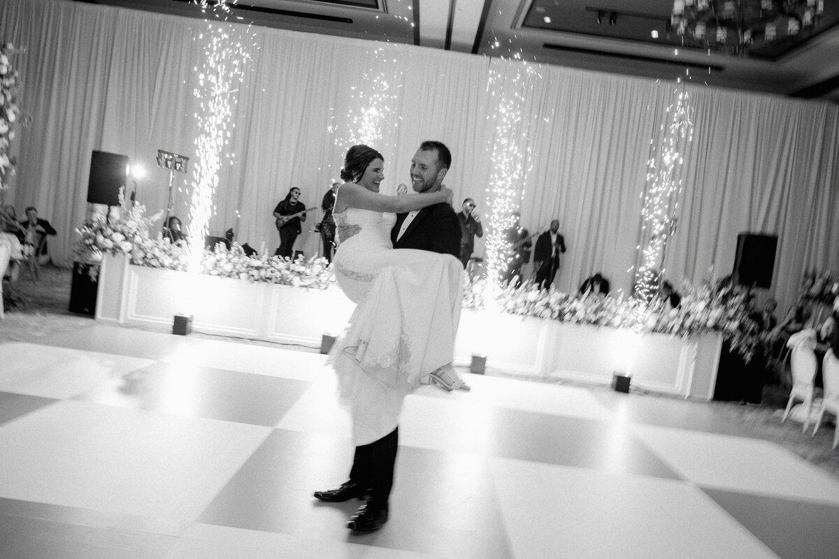 Renaissance Ross Bridge Resort Wedding Photographer-105