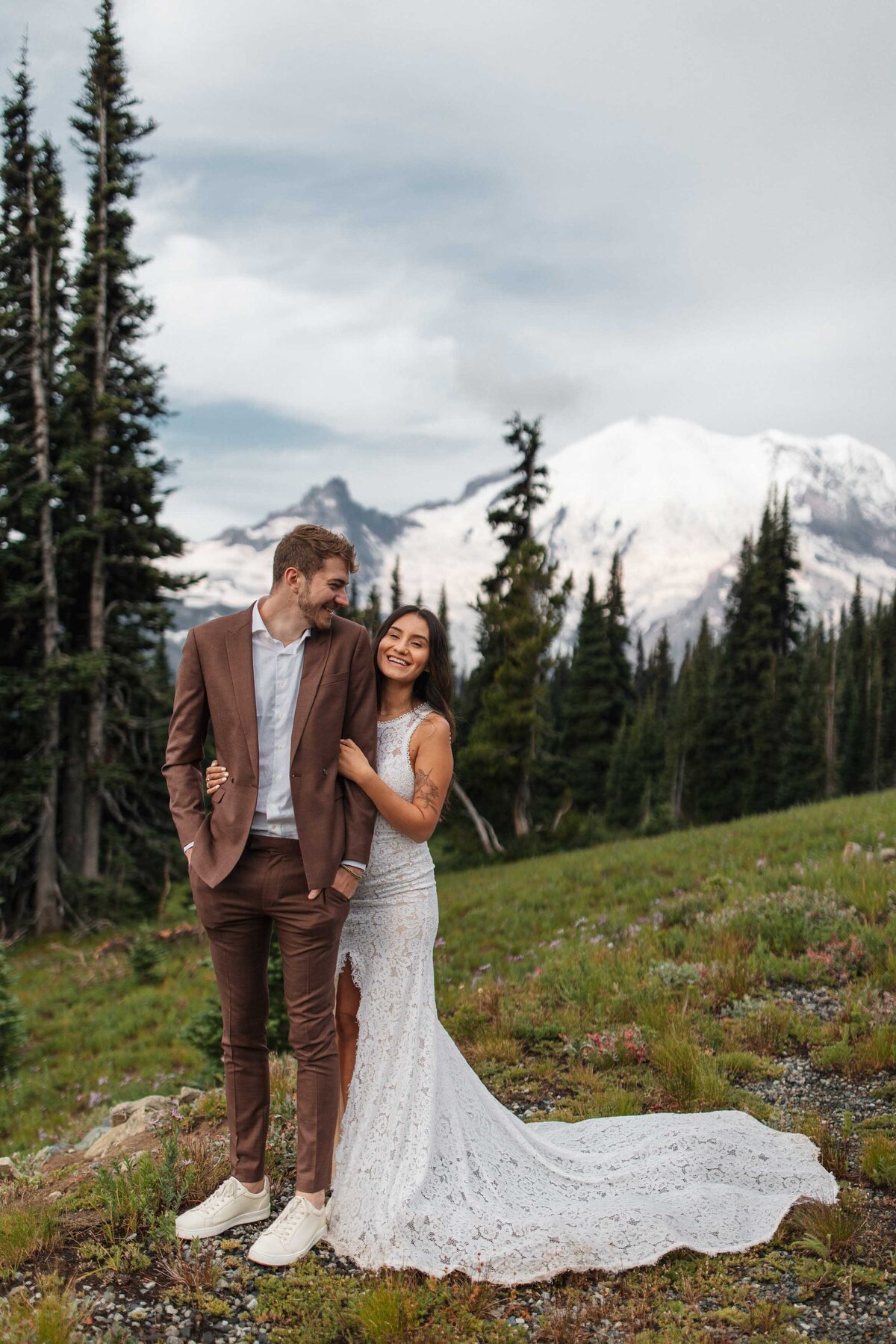 mount-rainier-elopement-sunrise-visitor-center-washington-95