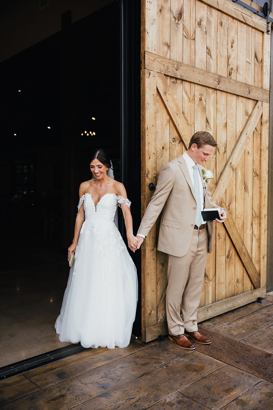 ErinBrian_FirstTouchBridalParty_0440