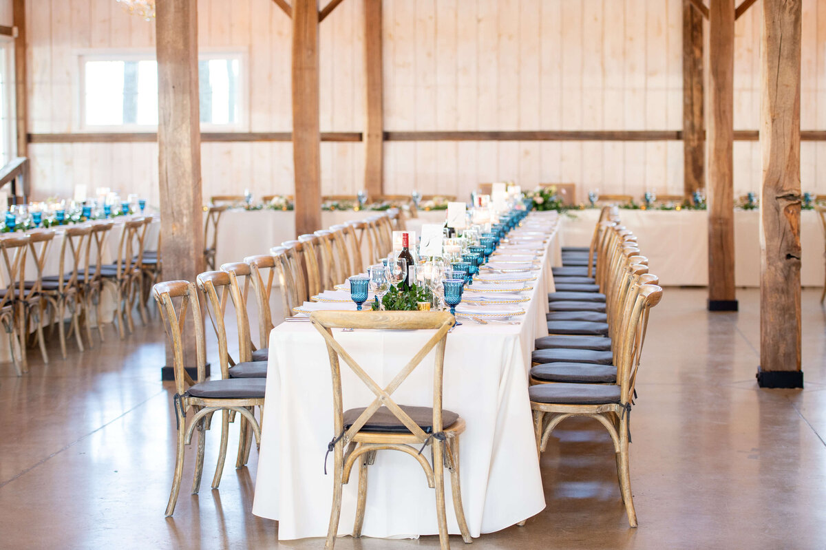 a tablescape photo of reception decor for an Ottawa wedding at Stonefields Estate