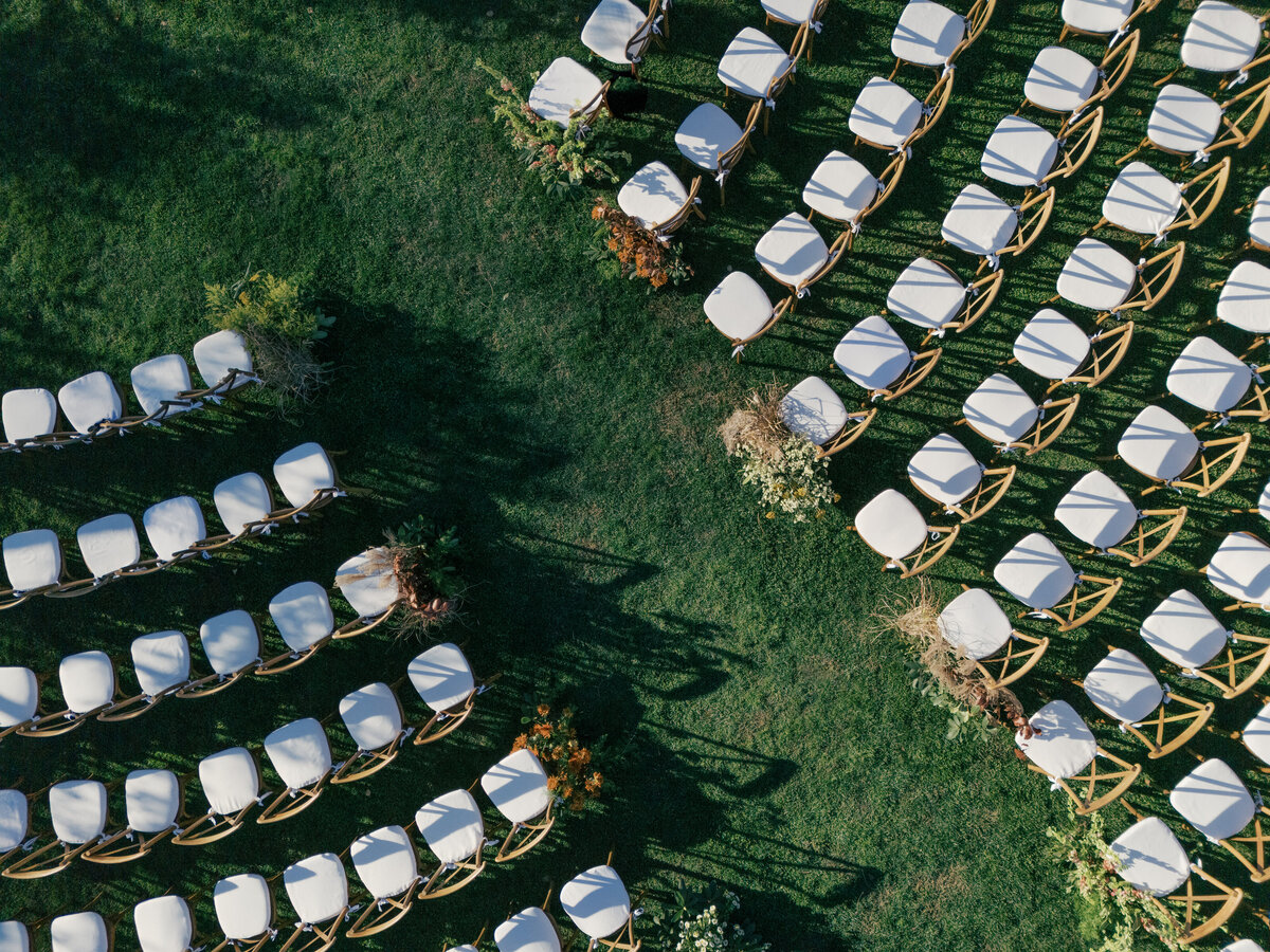 wedding-aisle-at-smith-farm-gardens
