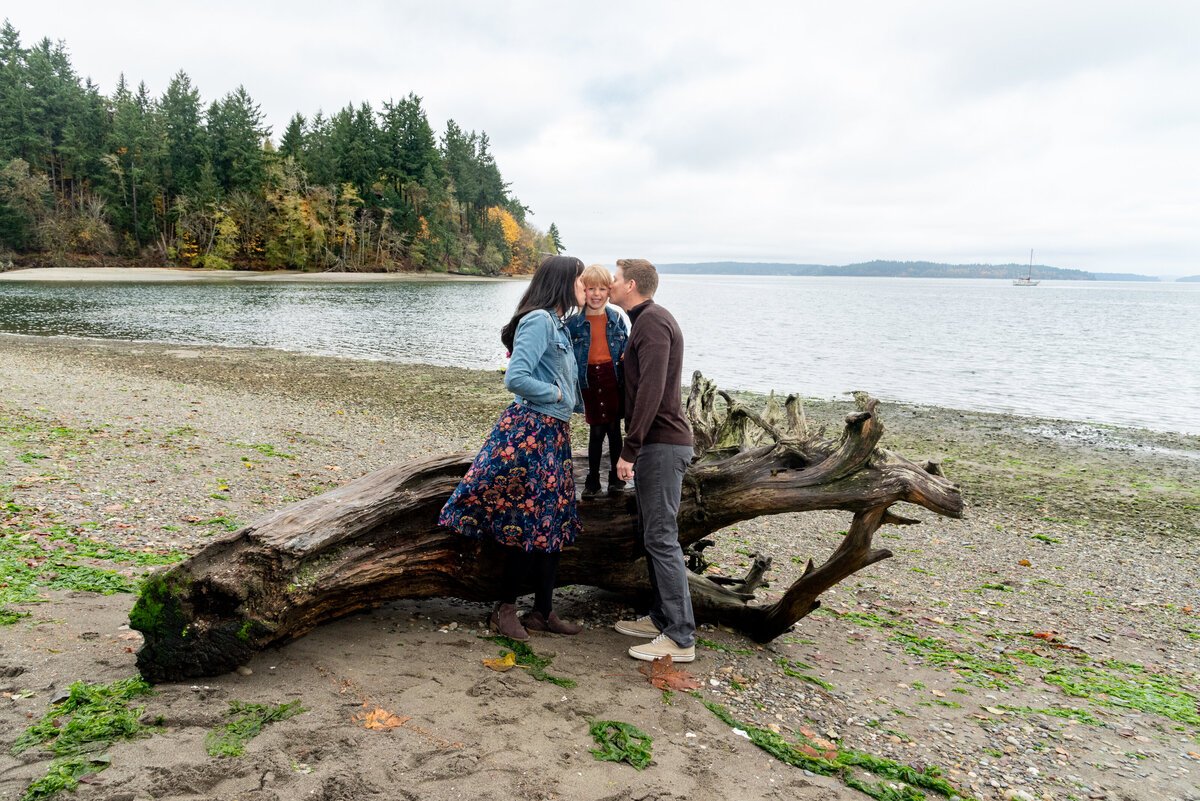 025.Family.Portraits.RebeccaSuePhotography.Olympia,WA.21.11