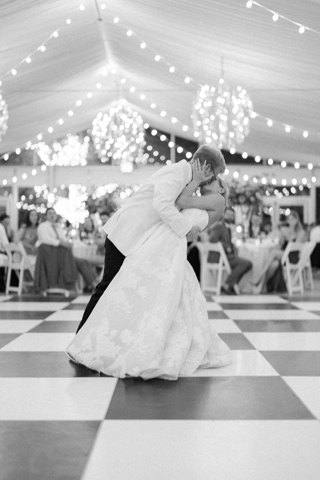 ian-rempel-photography-courtney-charlie-wedding-photos-1182