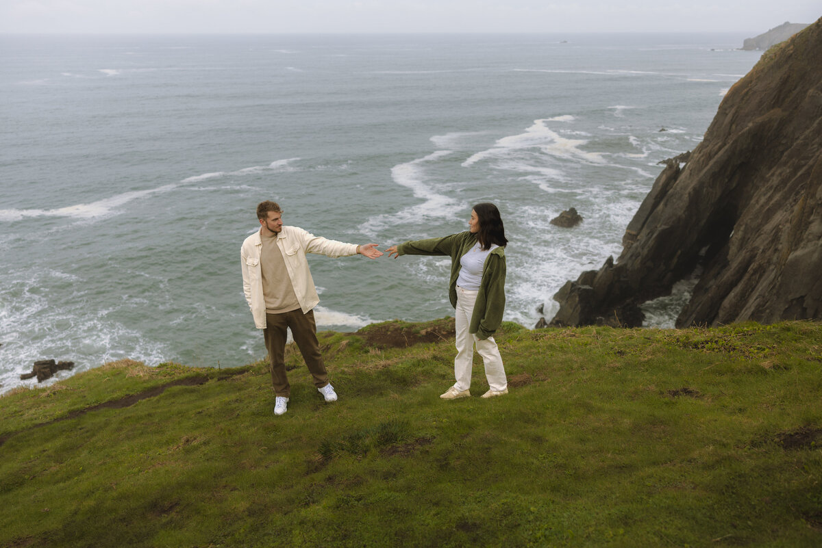 CannonBeachCouple-49