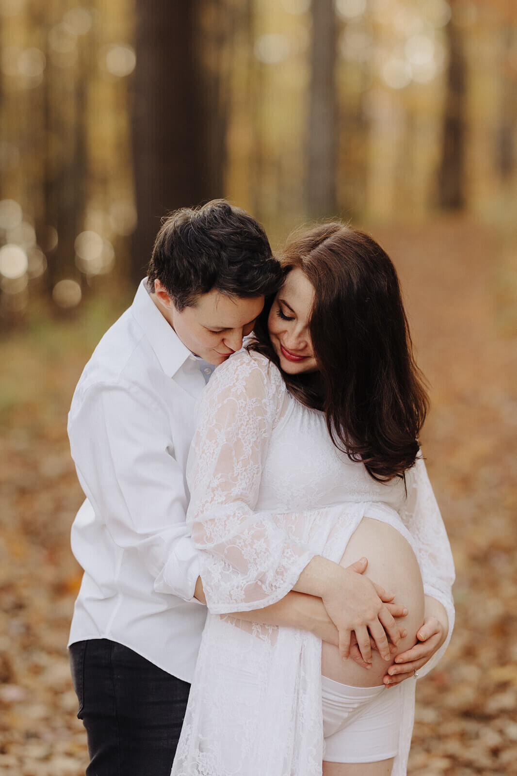 maternity photo session in the woodland in Fingerlakes, NY