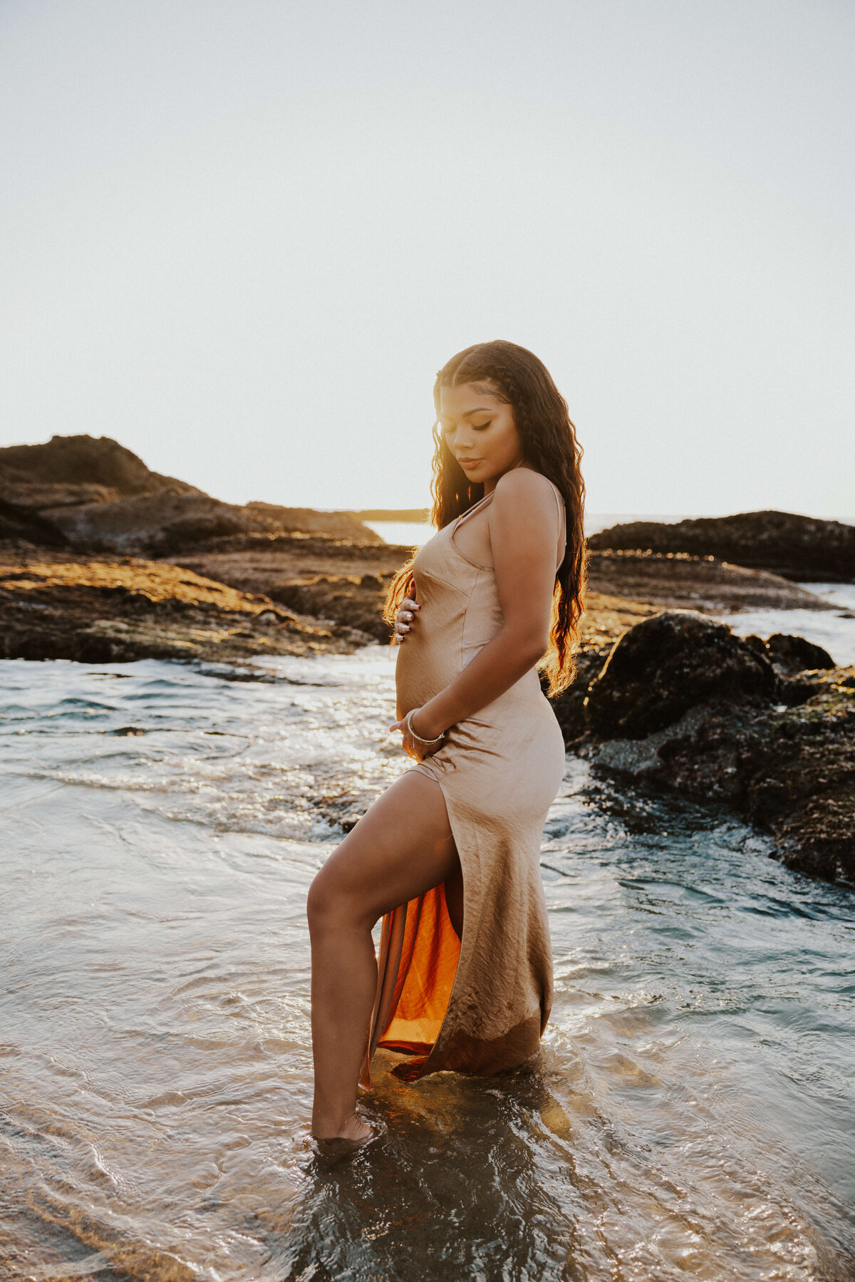 solo-preggo-belly-announcement-laguna-beach