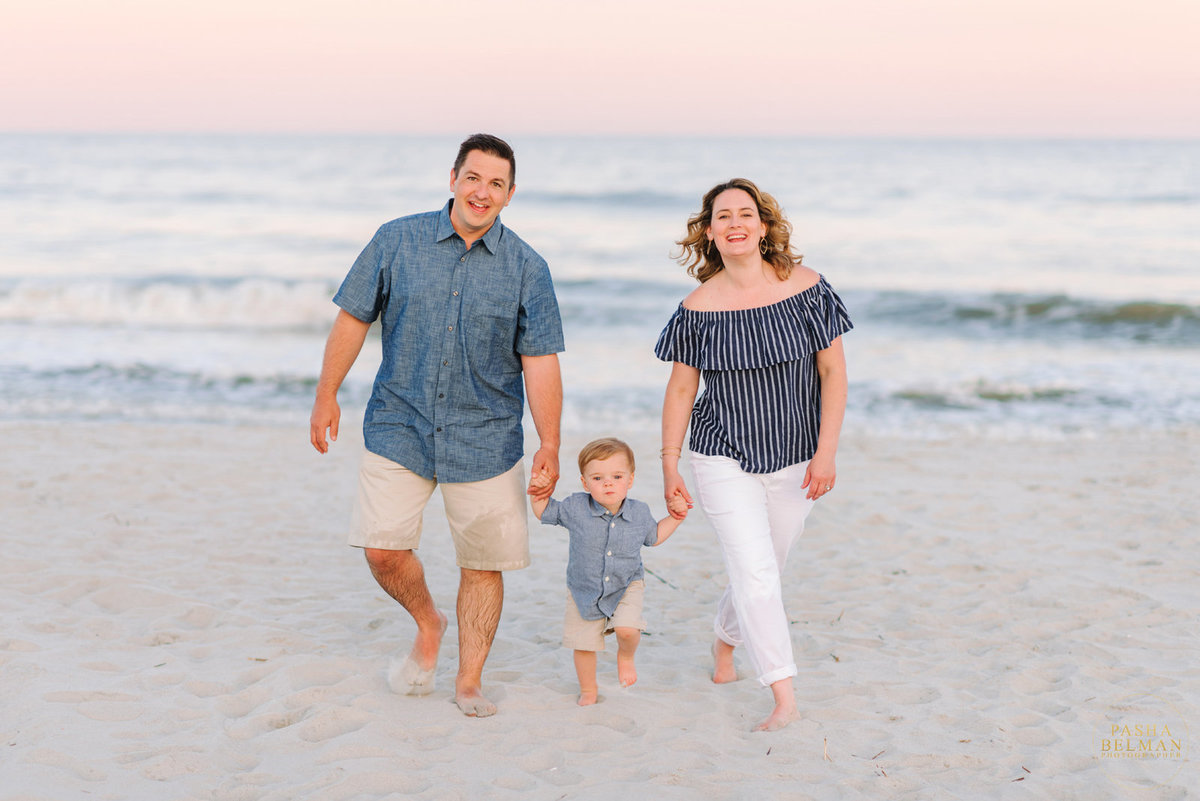 Family Portraits in Garden City, SC - Pasha Belman Photography