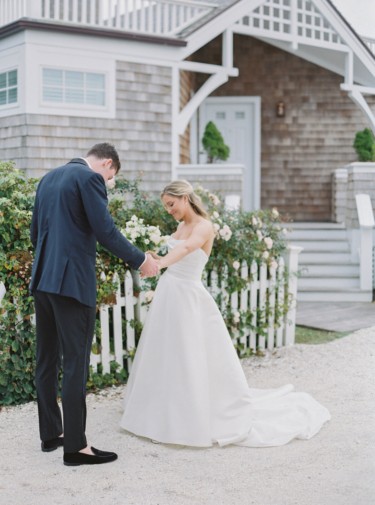 Emily March Photography Wilmington, North Carolina and Destination Wedding Engagement Photographer Heirloom Photography for Memorable Gatherings Light Airy Sentimental Imagery Images Weddings VaughanWedding_0194 copy