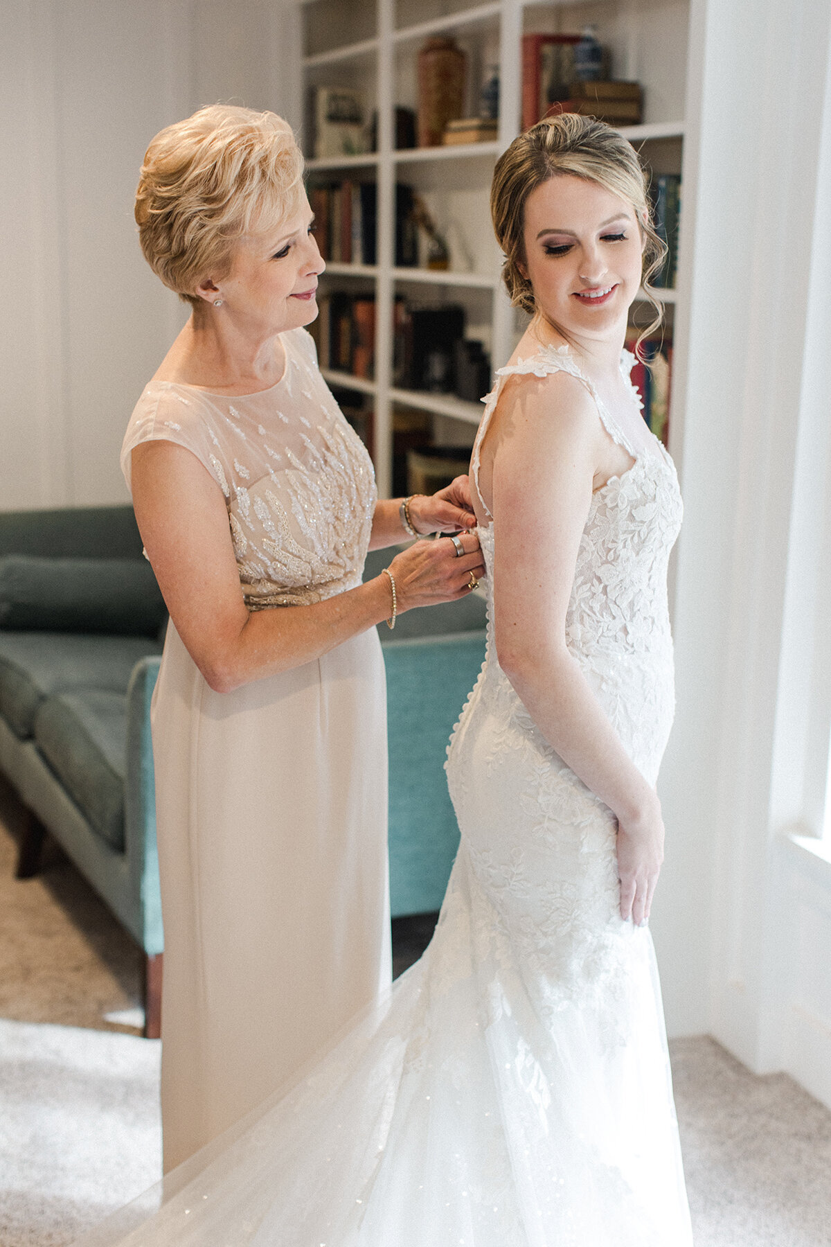 Fall Bridal Makeup by Mong Bui 1