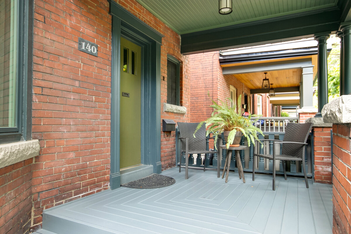 006_Porch