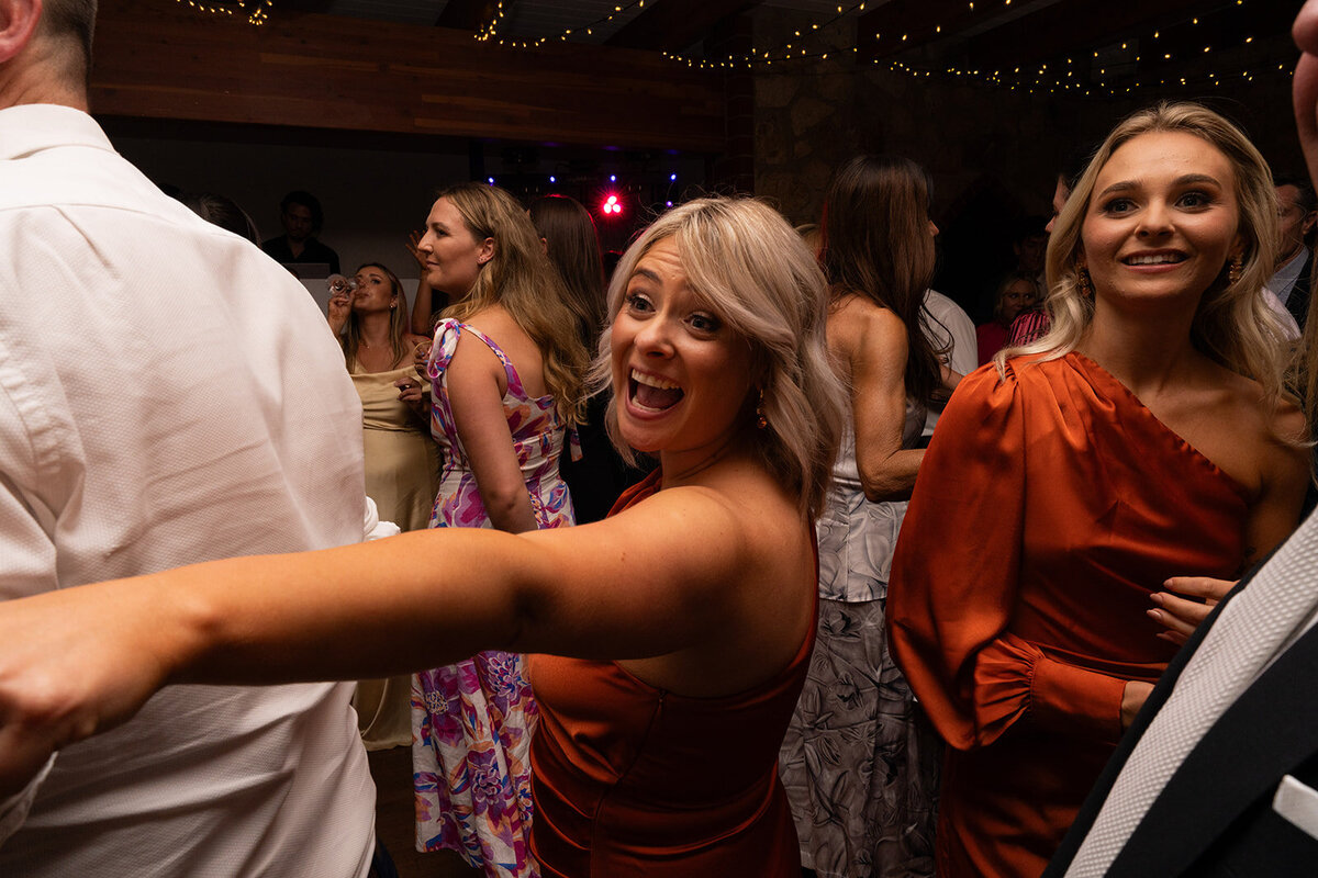 candid dancefloor photo