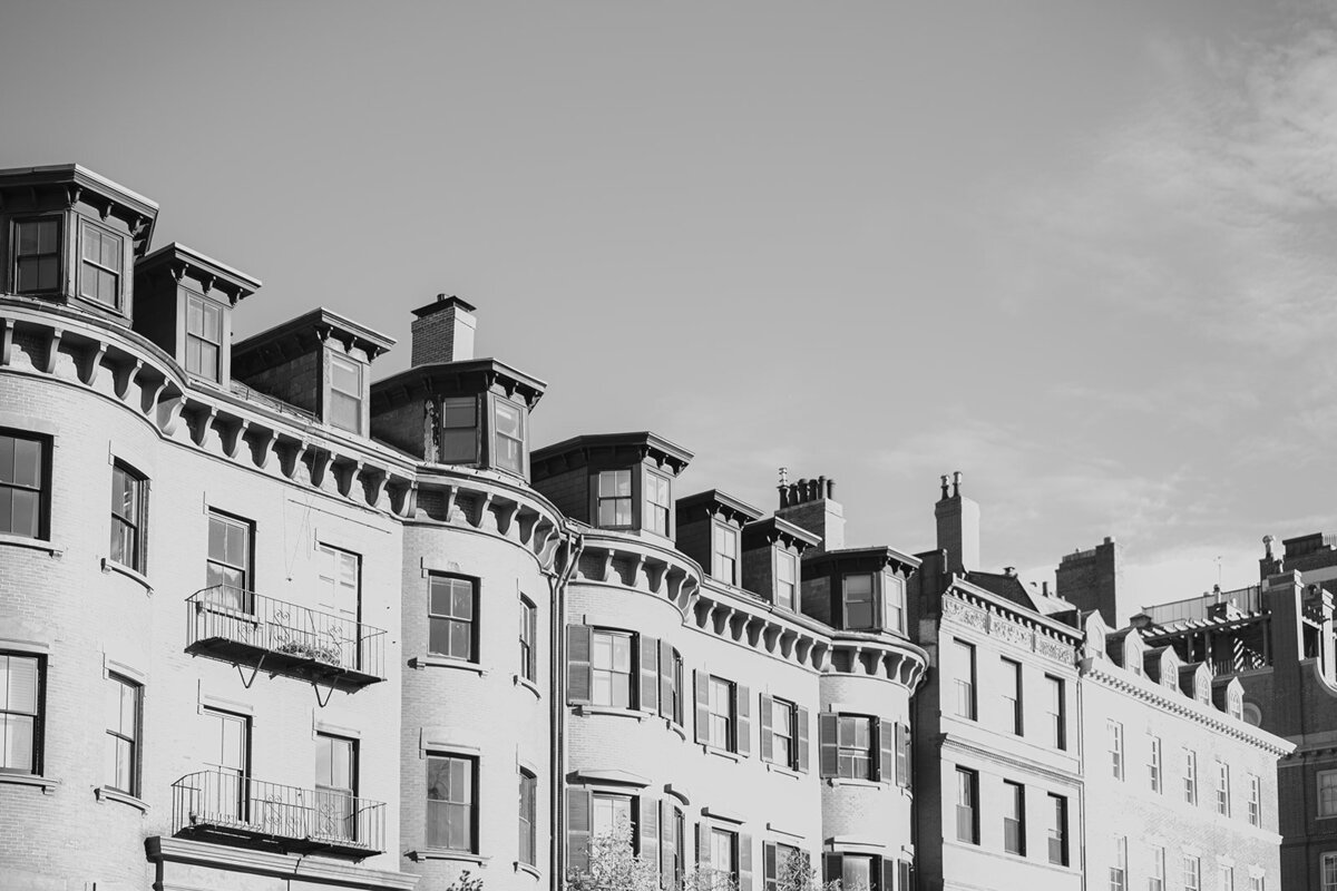 Castle Hill Inn wedding reception tablescape and floral install
